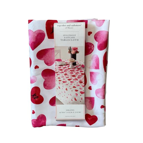 Cupcakes & Cashmere Valentine's Day Red & Pink Hearts Tablecloth 60x84 White NEW - Picture 4 of 11